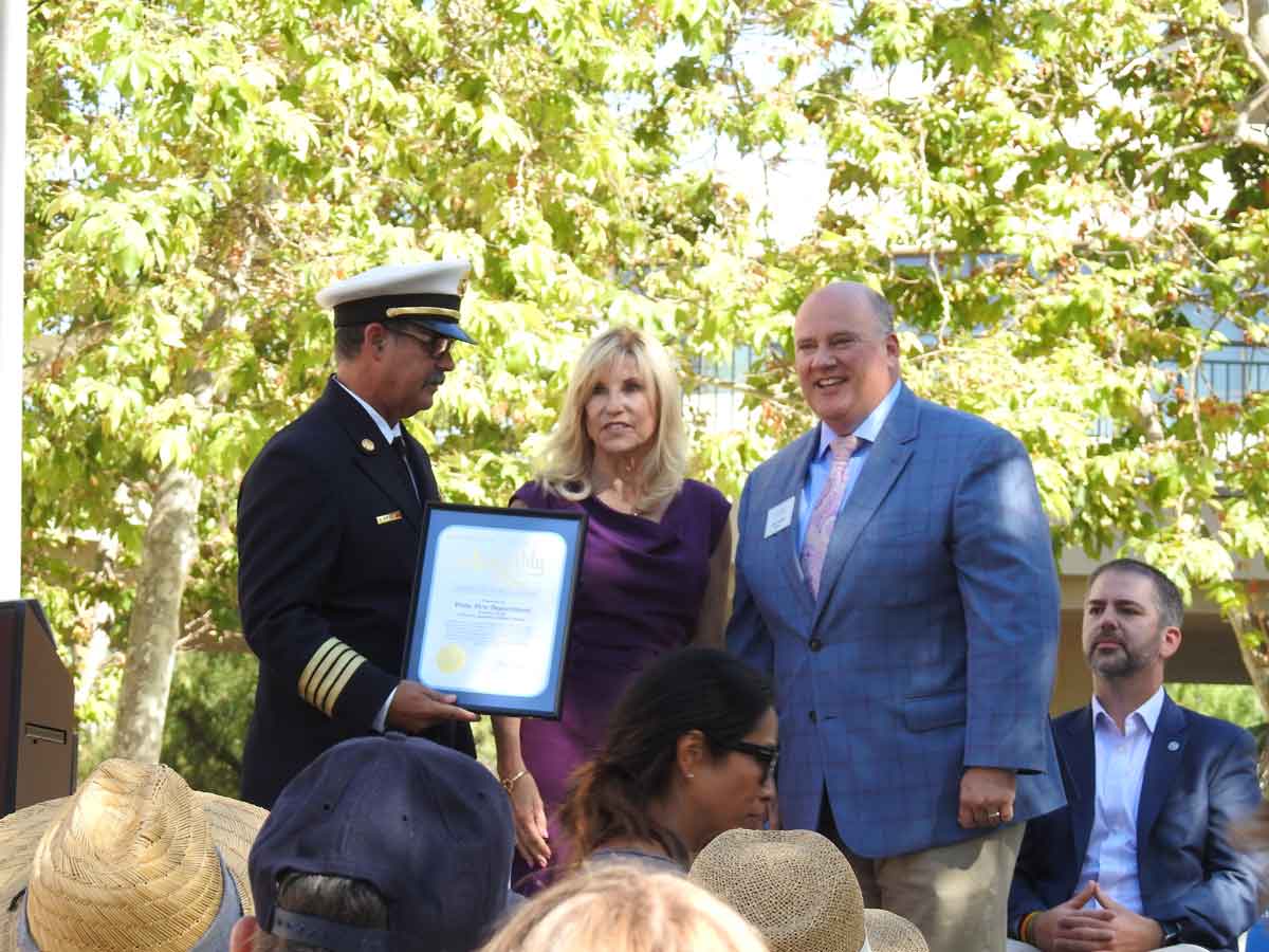 Fire-apparatus-ribbon-cutting-ceremony--27